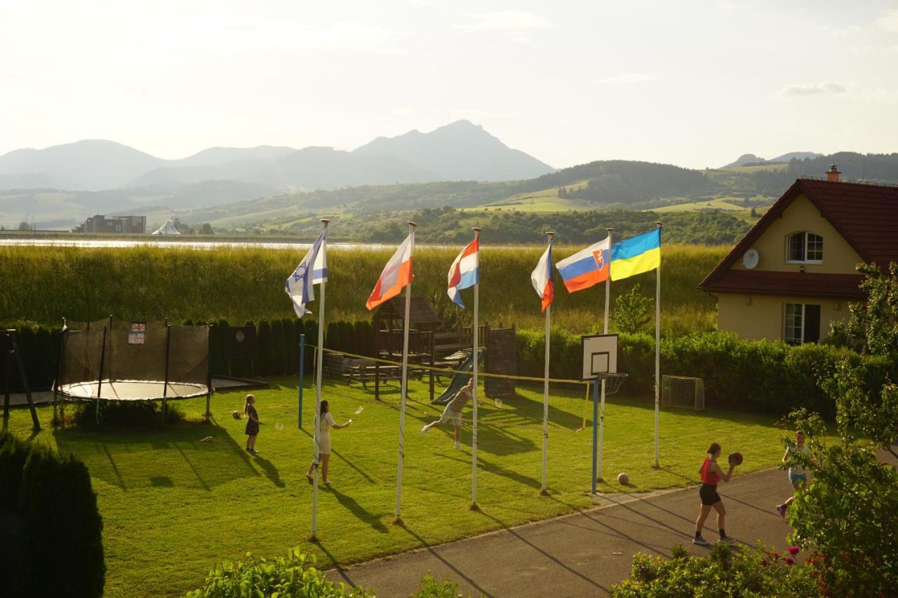 Villapark Vlasky Bešeňová Екстериор снимка